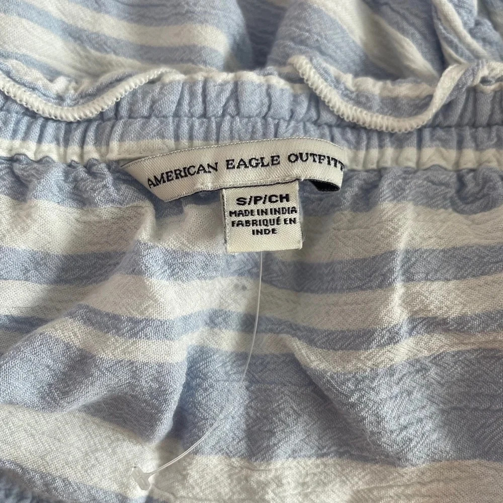 American Eagle NWOT Light Blue Striped Eyelet Off the Shoulder Top Small Women’s - Picture 7 of 9